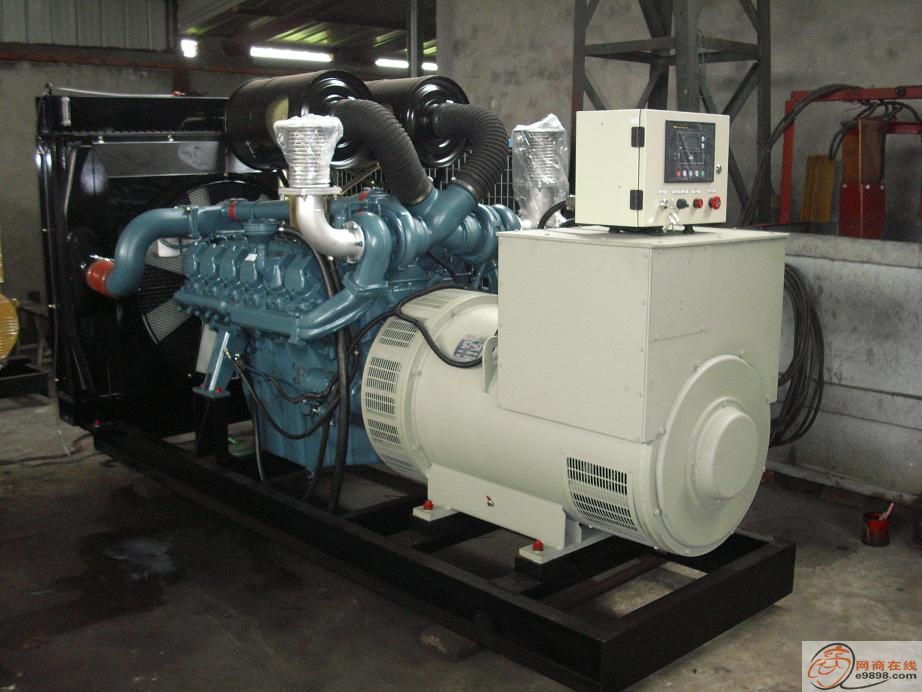 沃爾沃柴油發(fā)電機(jī)組550KW成交一臺(tái)-成功出廠